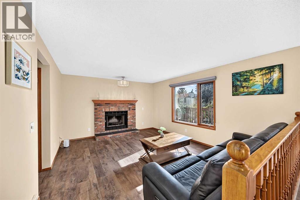 144 Hawkdale Close NW - photo 15