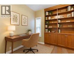 30 Discovery Ridge Gardens SW - photo 3