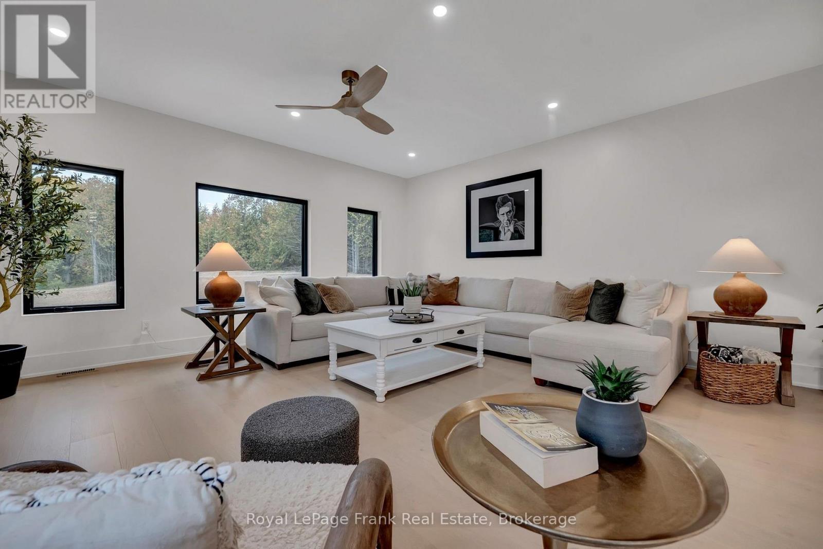 663 FORD CRESCENT - 12