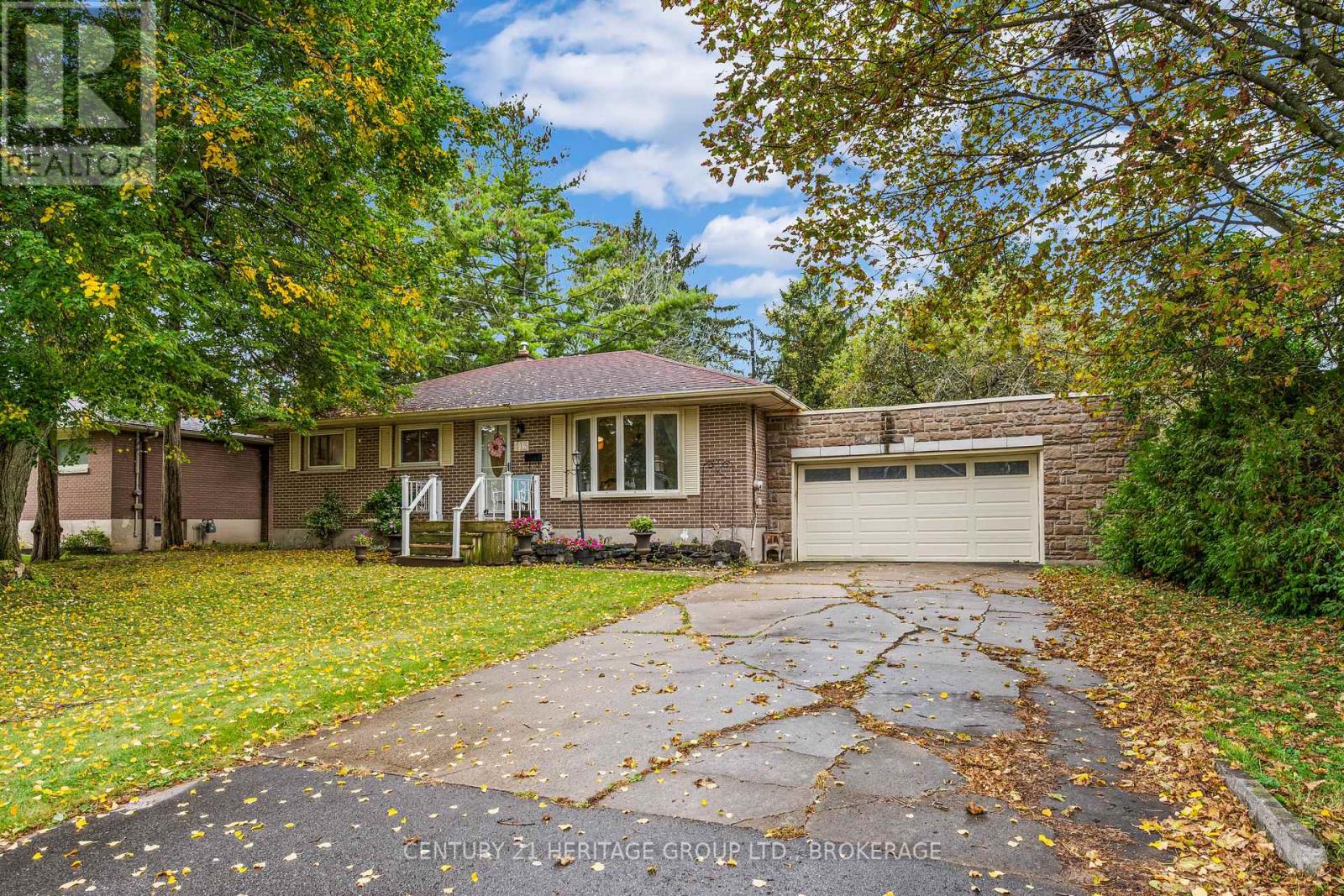 413 MAPLE RIDGE DRIVE - 1