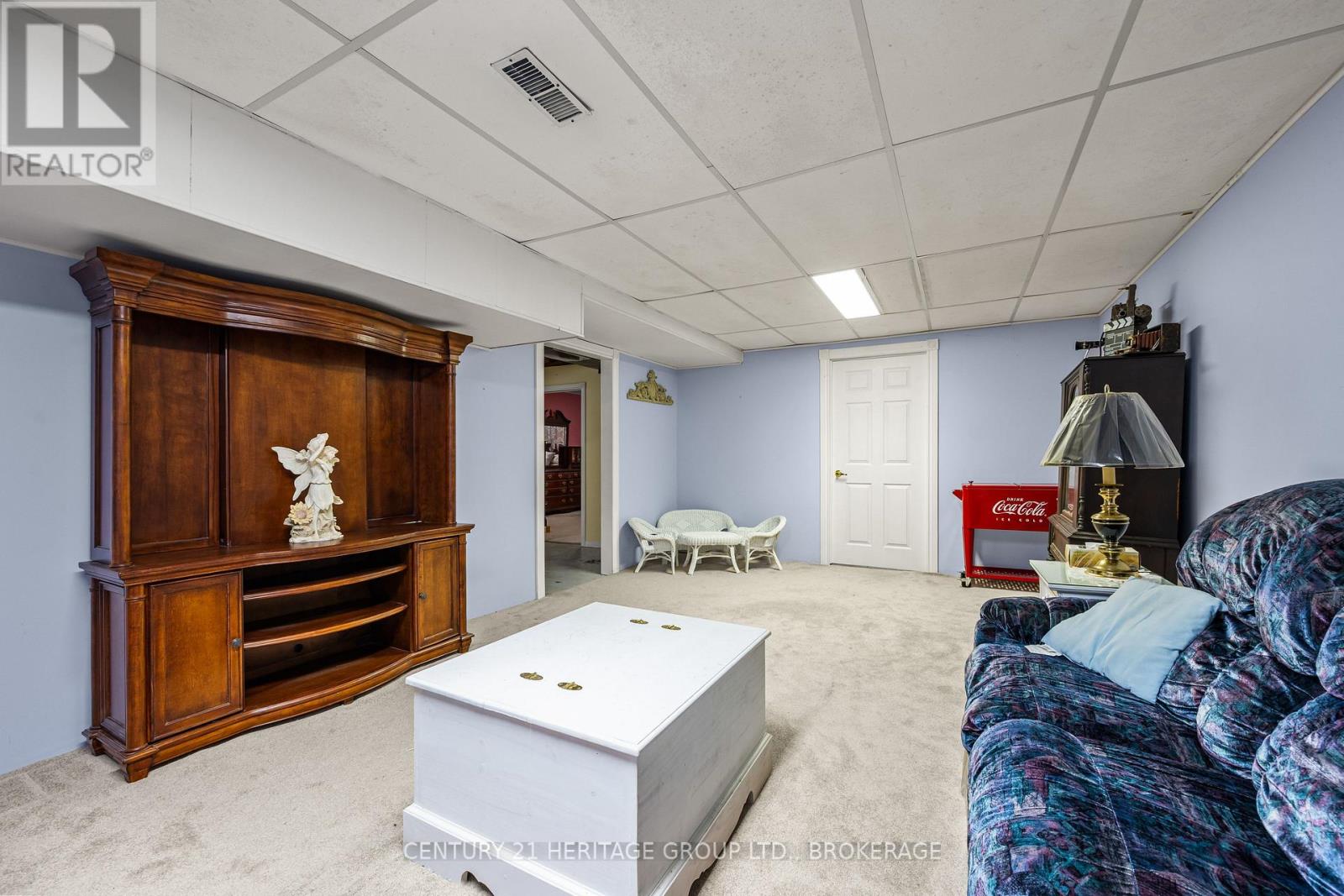 413 MAPLE RIDGE DRIVE - 36