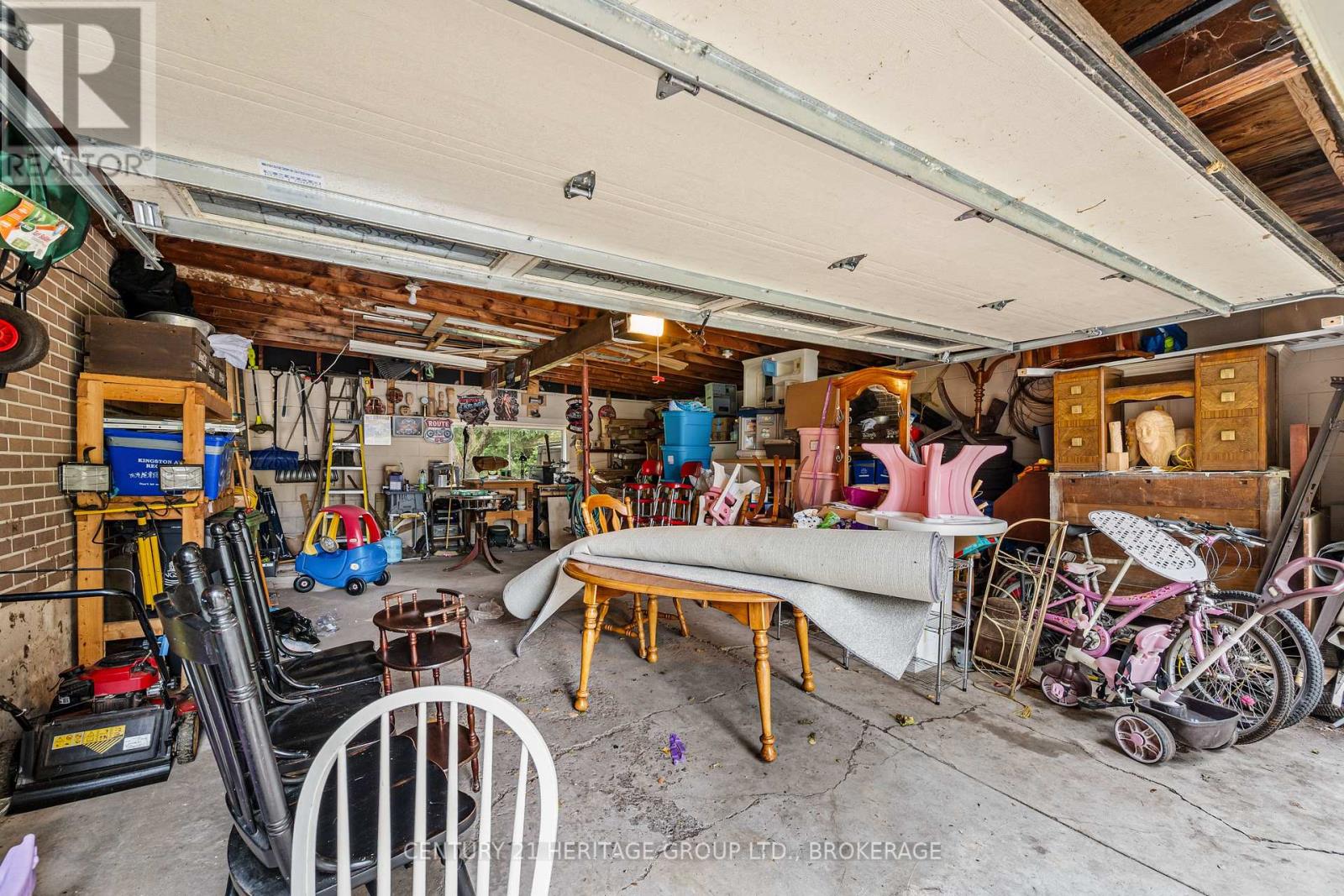 413 MAPLE RIDGE DRIVE - 37