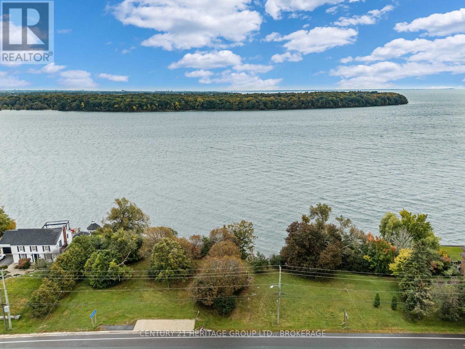 413 MAPLE RIDGE DRIVE - 39