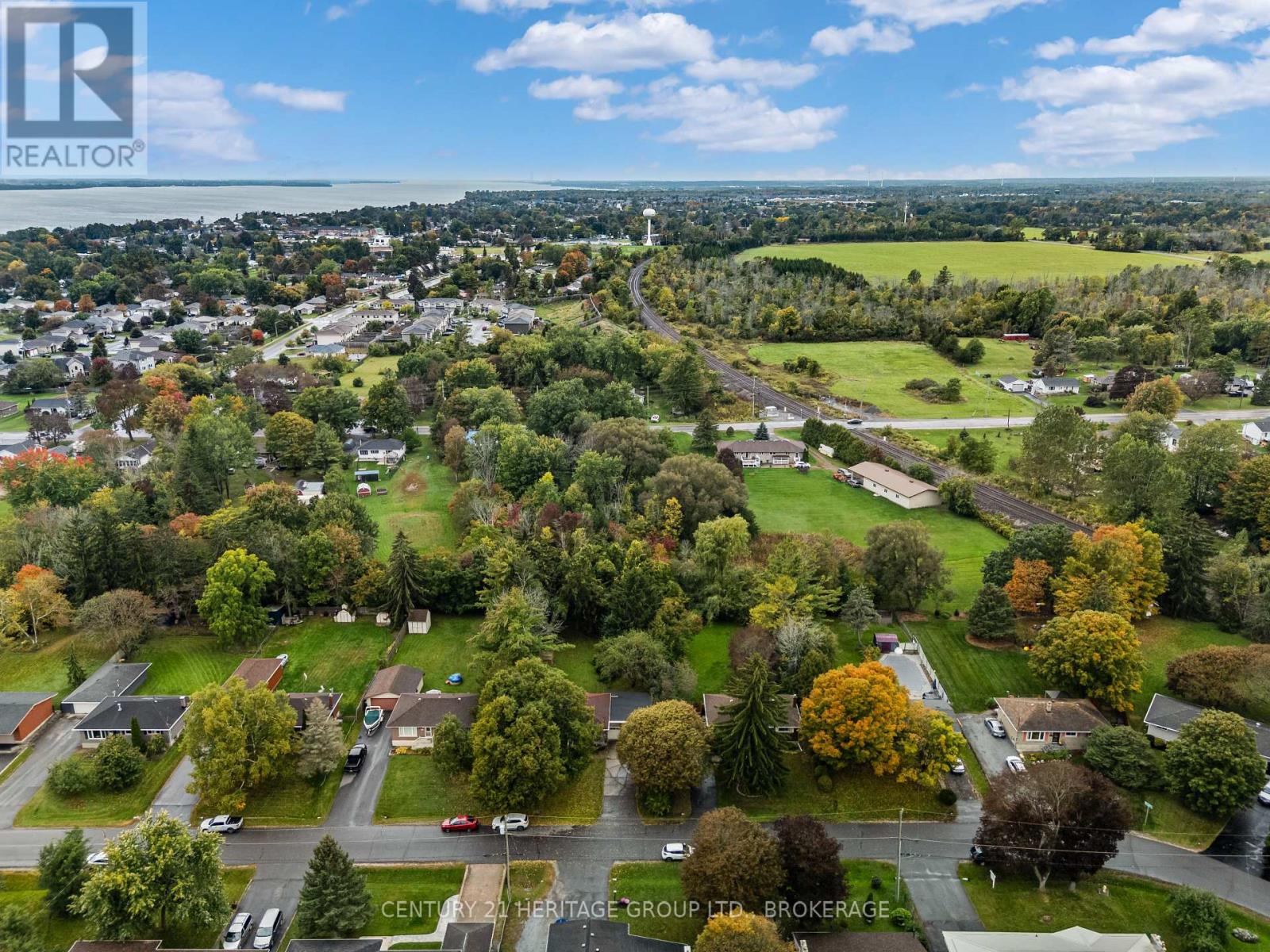 413 MAPLE RIDGE DRIVE, Kingston (South of Taylor-Kidd Blvd) — photo 8