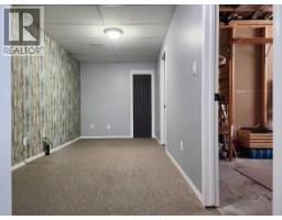 118 Silkstone Road W - photo 29