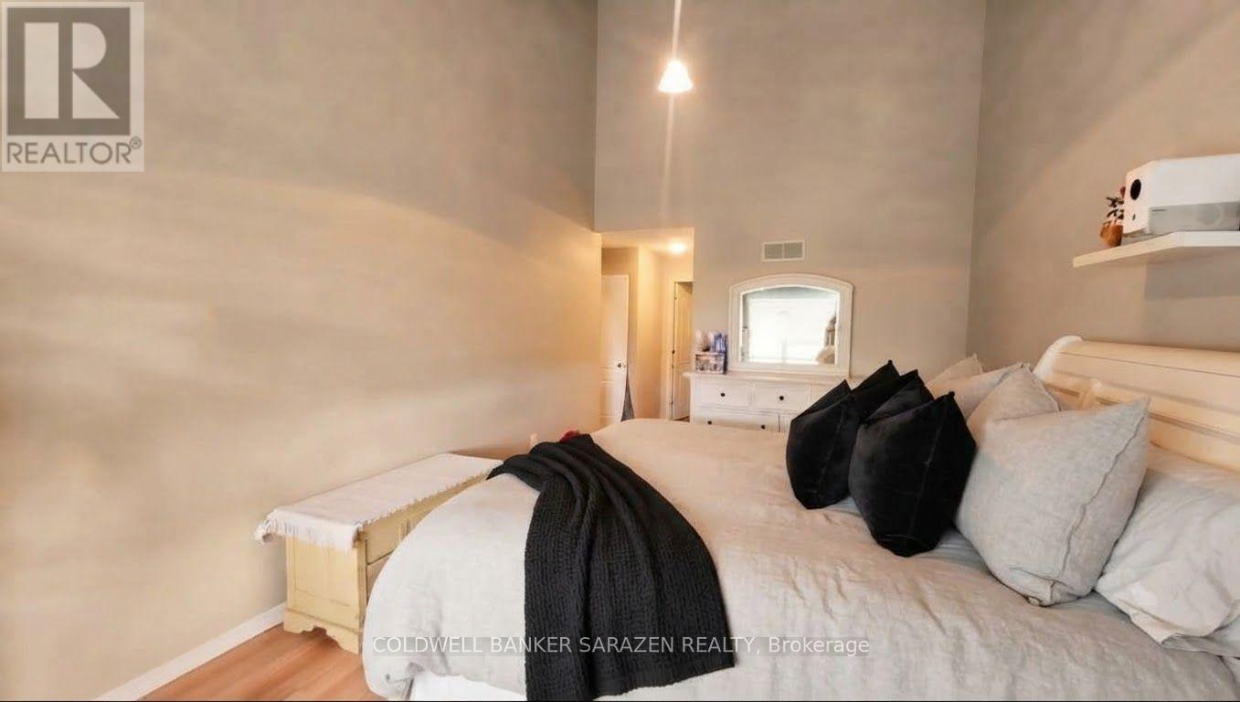 22 FRIEDAY STREET - 14