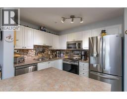 4pc Bathroom - 2311, 12b Ironside Street, Red Deer, AB T4R3R6 Photo 7