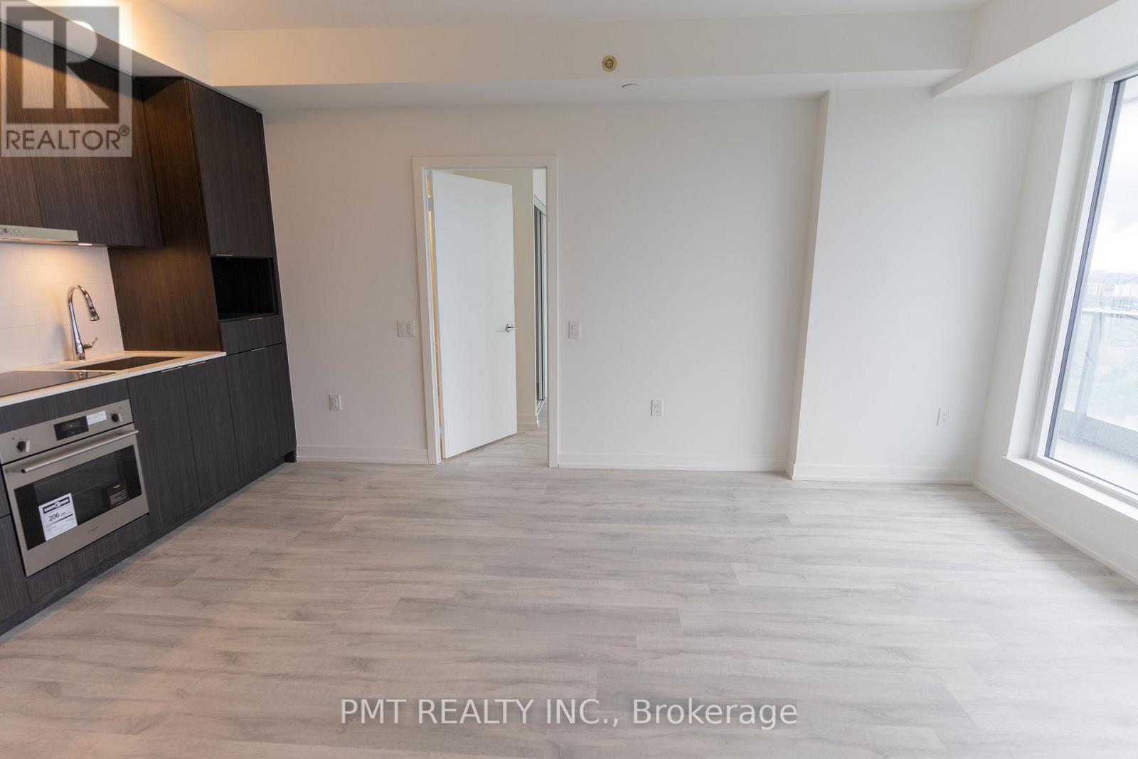 N2610 - 7 GOLDEN LION HEIGHTS, Toronto (Newtonbrook East) — photo 4