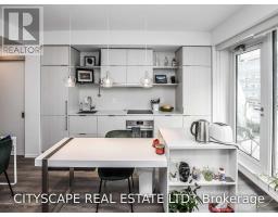 1504 - 197 Yonge Street, Toronto, ON M5B1M4 Photo 9