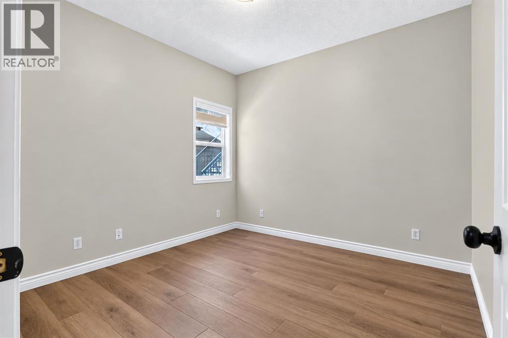 102, 622 56 Avenue SW - photo 17