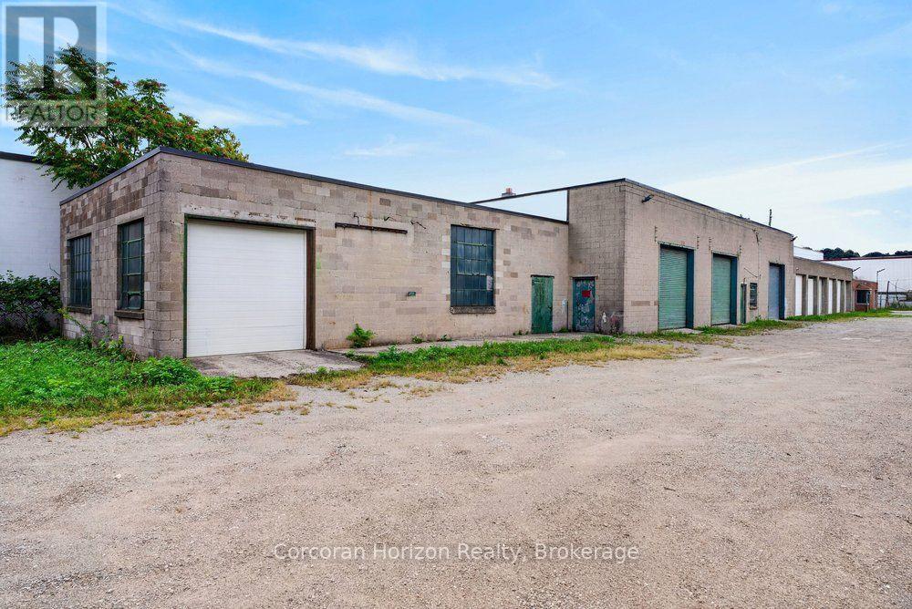 182 CHATHAM STREET, Hamilton (Kirkendall)