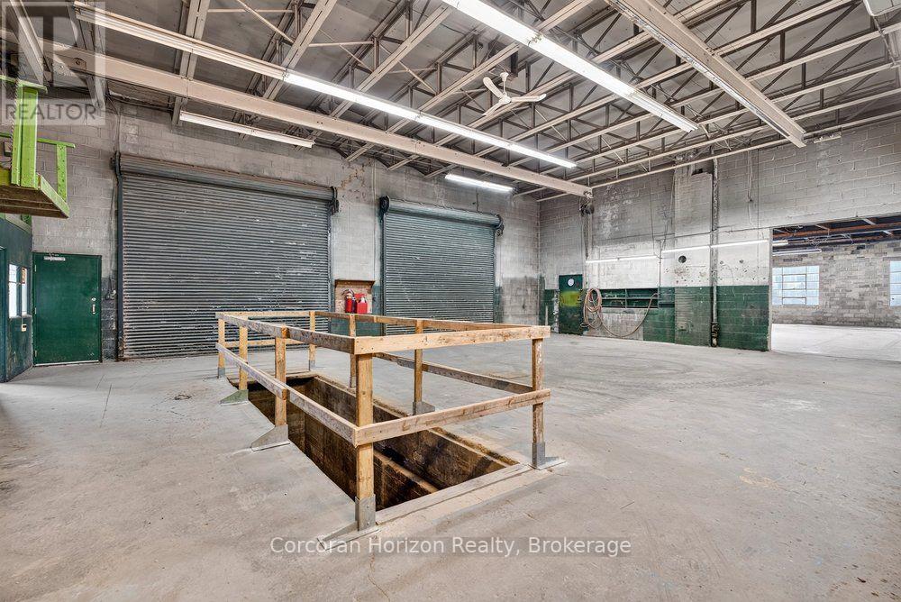 182 CHATHAM STREET, Hamilton (Kirkendall) — photo 11