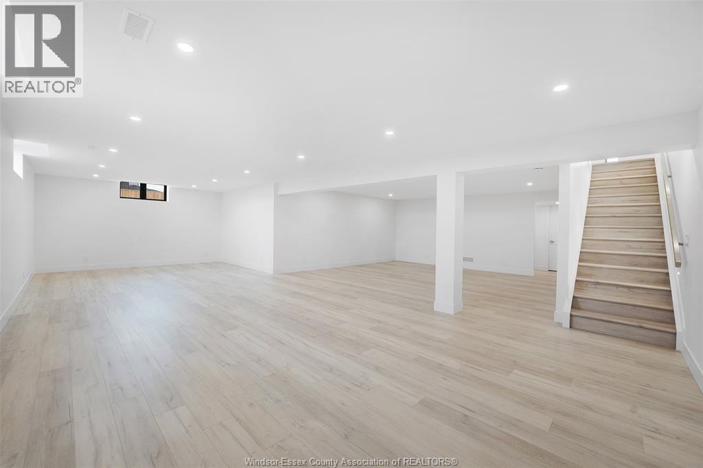 2 PEBBLE BEACH COURT - 33