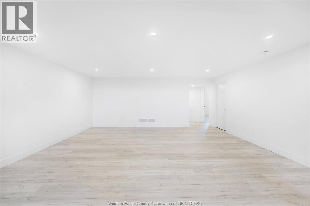 2 PEBBLE BEACH COURT - Image 35