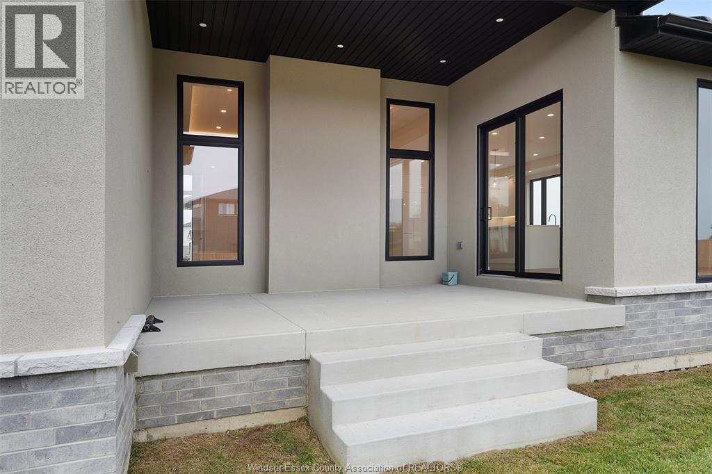 2 PEBBLE BEACH COURT - 46