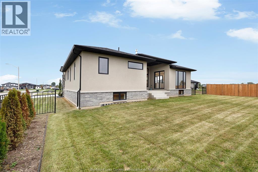 2 PEBBLE BEACH COURT - 50