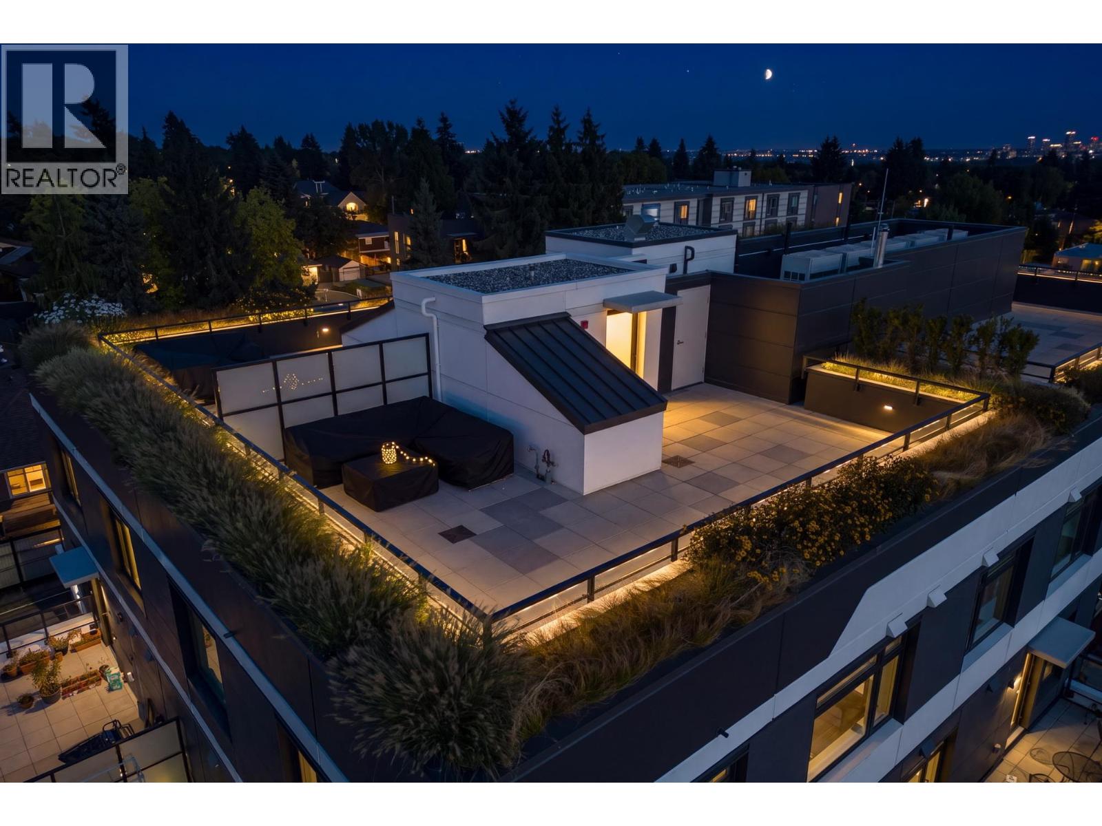 Photo of 603 3264 VANNESS STREET 22