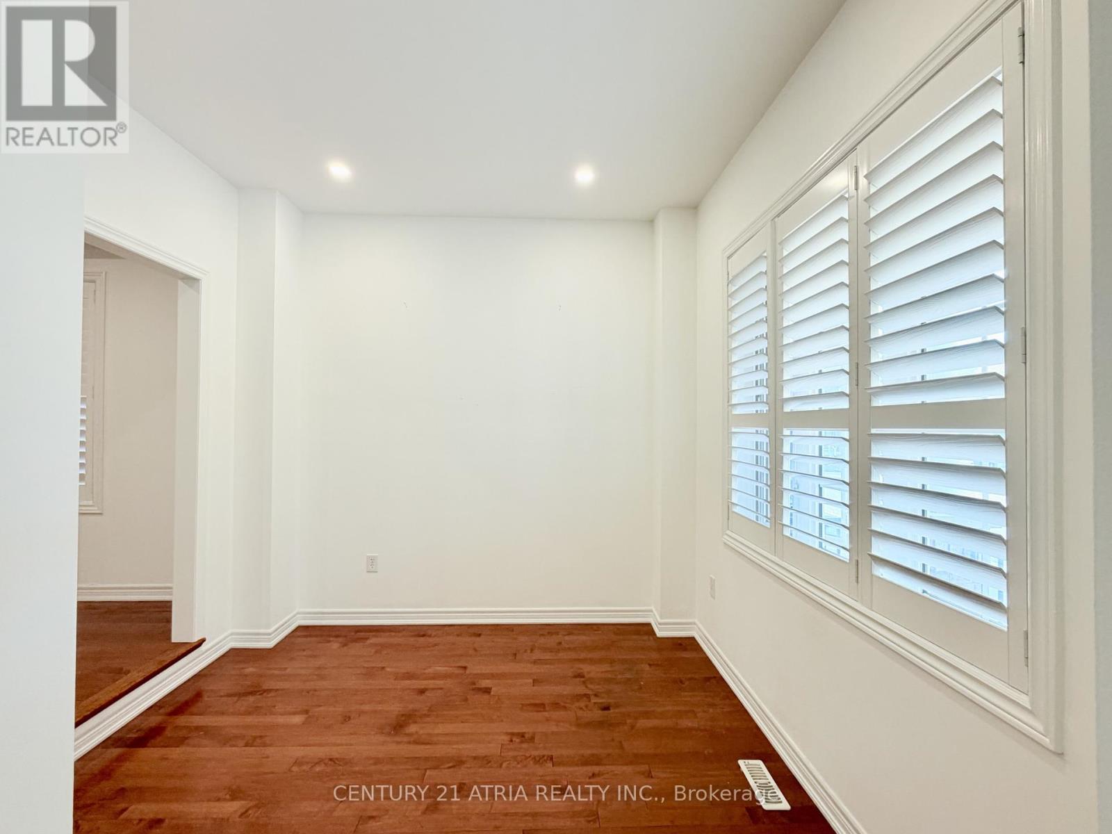 7 TIGLIO ROAD, Vaughan (Vellore Village) — photo 5