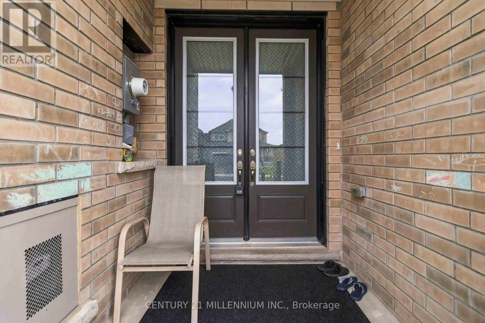 24 MAYAPPLE STREET - 2