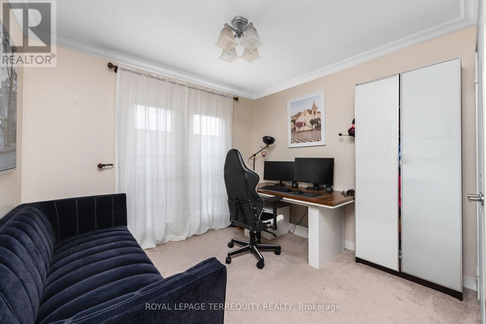22 HARCOURT STREET - 20