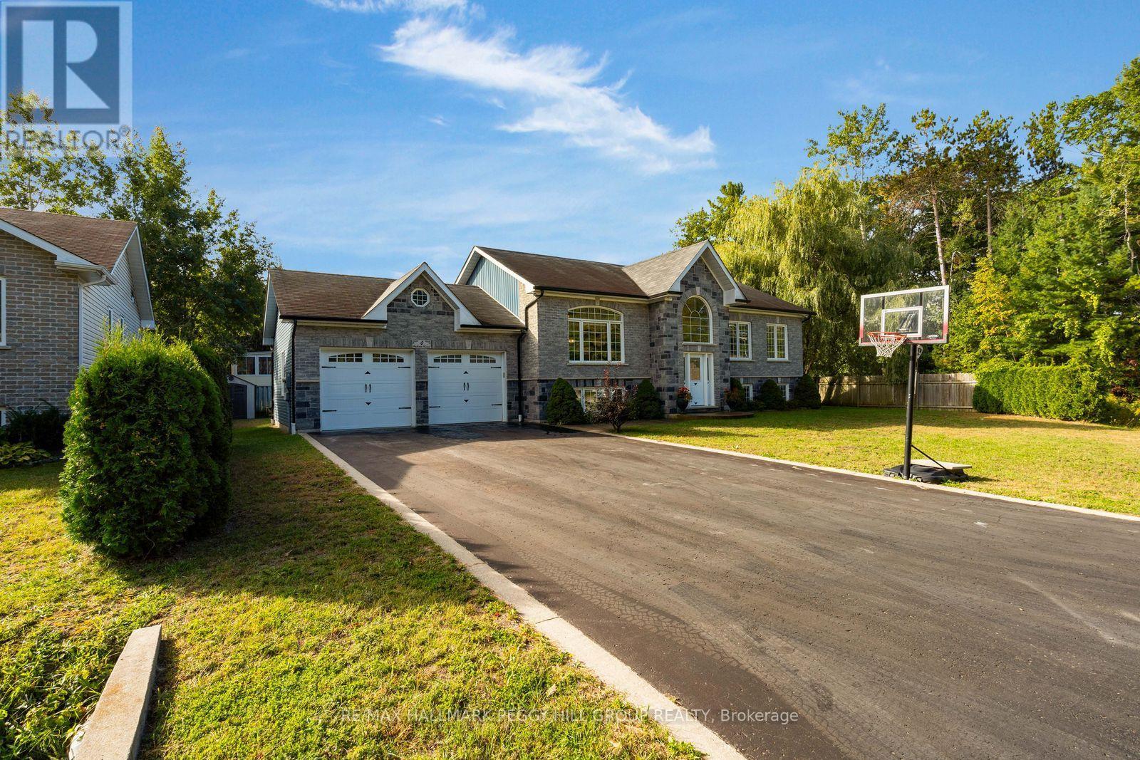 4 FATIMA COURT, Wasaga Beach