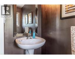 8625 Upper Canada Drive, Niagara Falls, ON L2G0H7 Photo 12