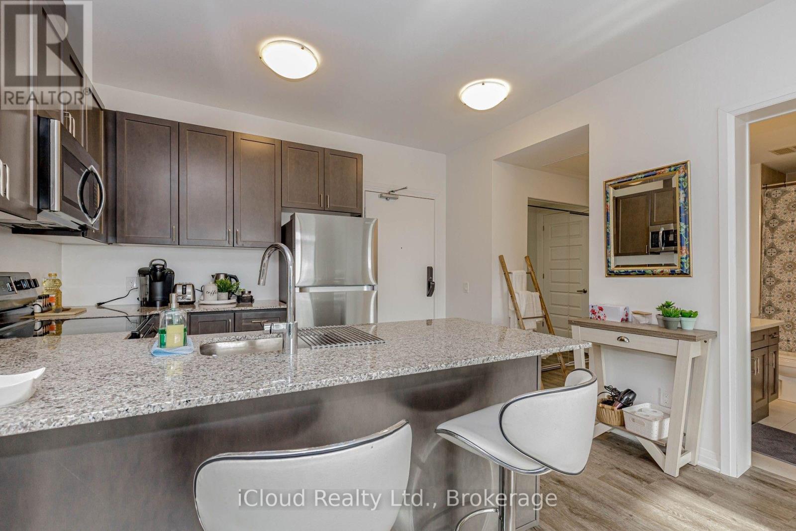 #504 95 DUNDAS STREET - 7