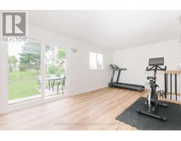 Bedroom 3 - 2419 Cashmere Avenue, Mississauga, ON L5B2M7 Photo 8