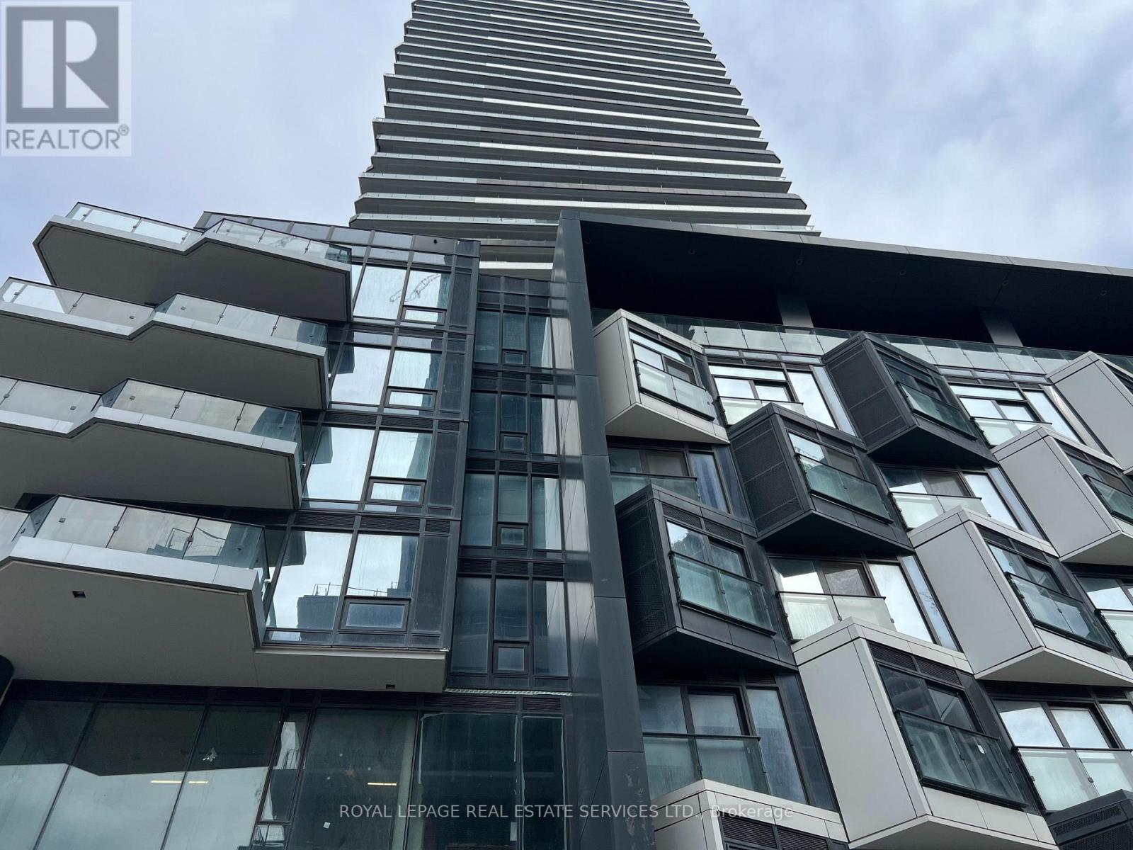 Photo of 448 Burnhamthorpe Road
