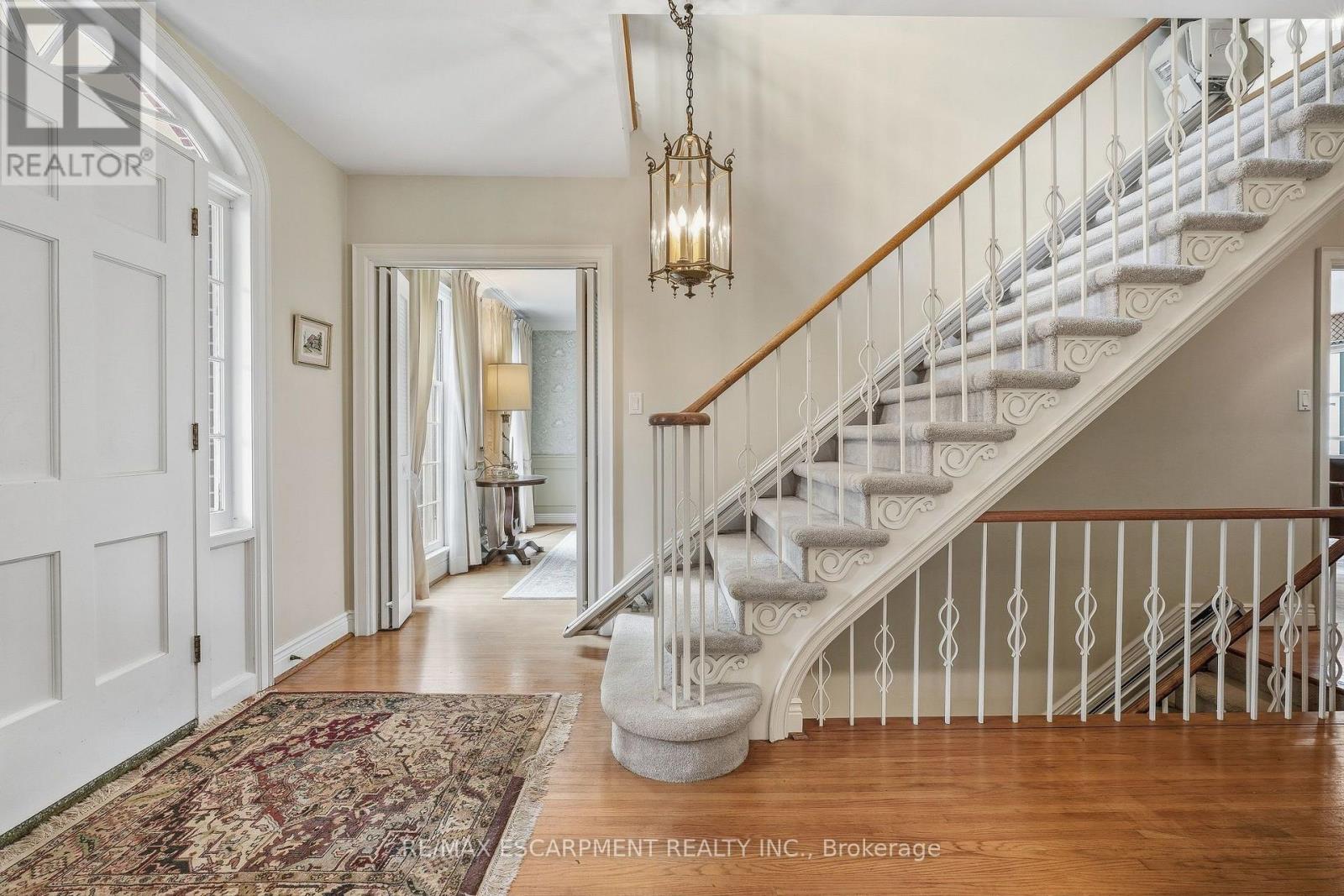 152 BRECKONDALE Court, Burlington, ON photo 4