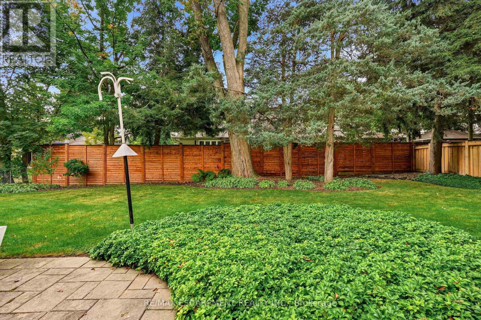 152 BRECKONDALE Court, Burlington, ON photo 44