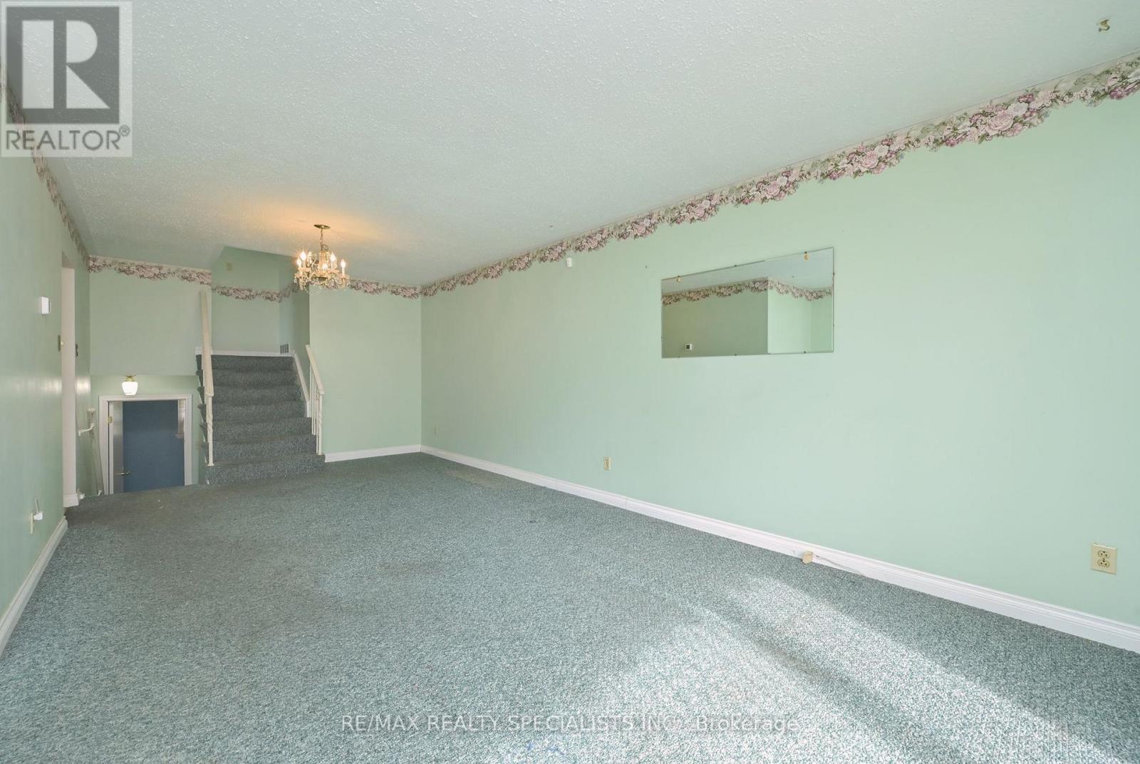 38 Algonquin Boulevard, Brampton, ON photo 13