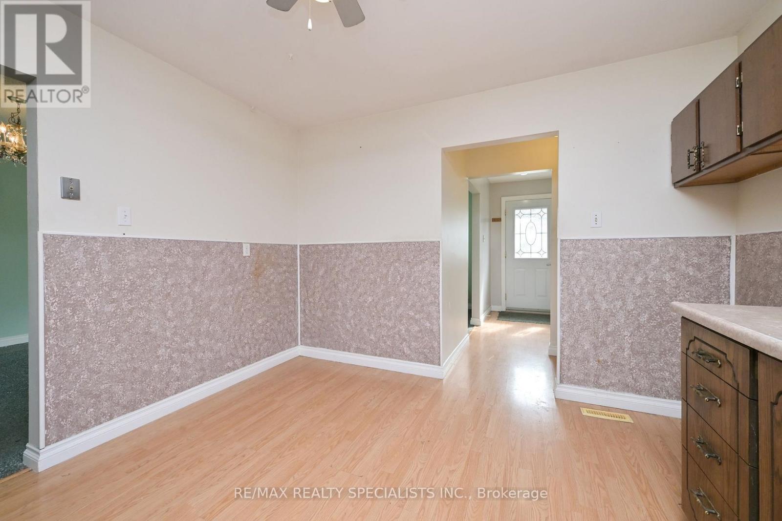 38 Algonquin Boulevard, Brampton, ON photo 8