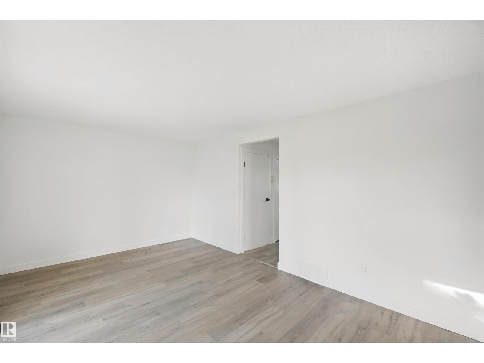17041 100 ST NW - Image 18