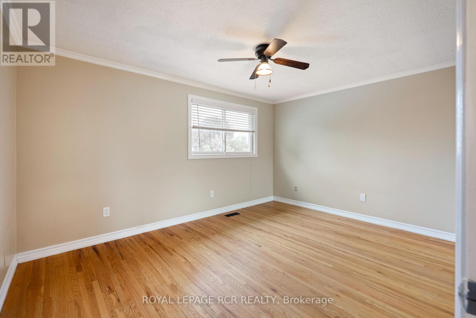 19 Oxford Street, Orangeville, ON photo 15