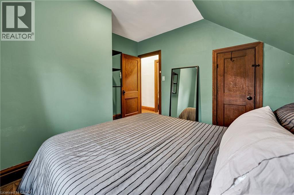 257 GUELPH Street - 15