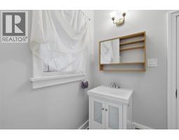 275 Seymour  W Street, Kamloops, BC V2C2E7 Photo 16