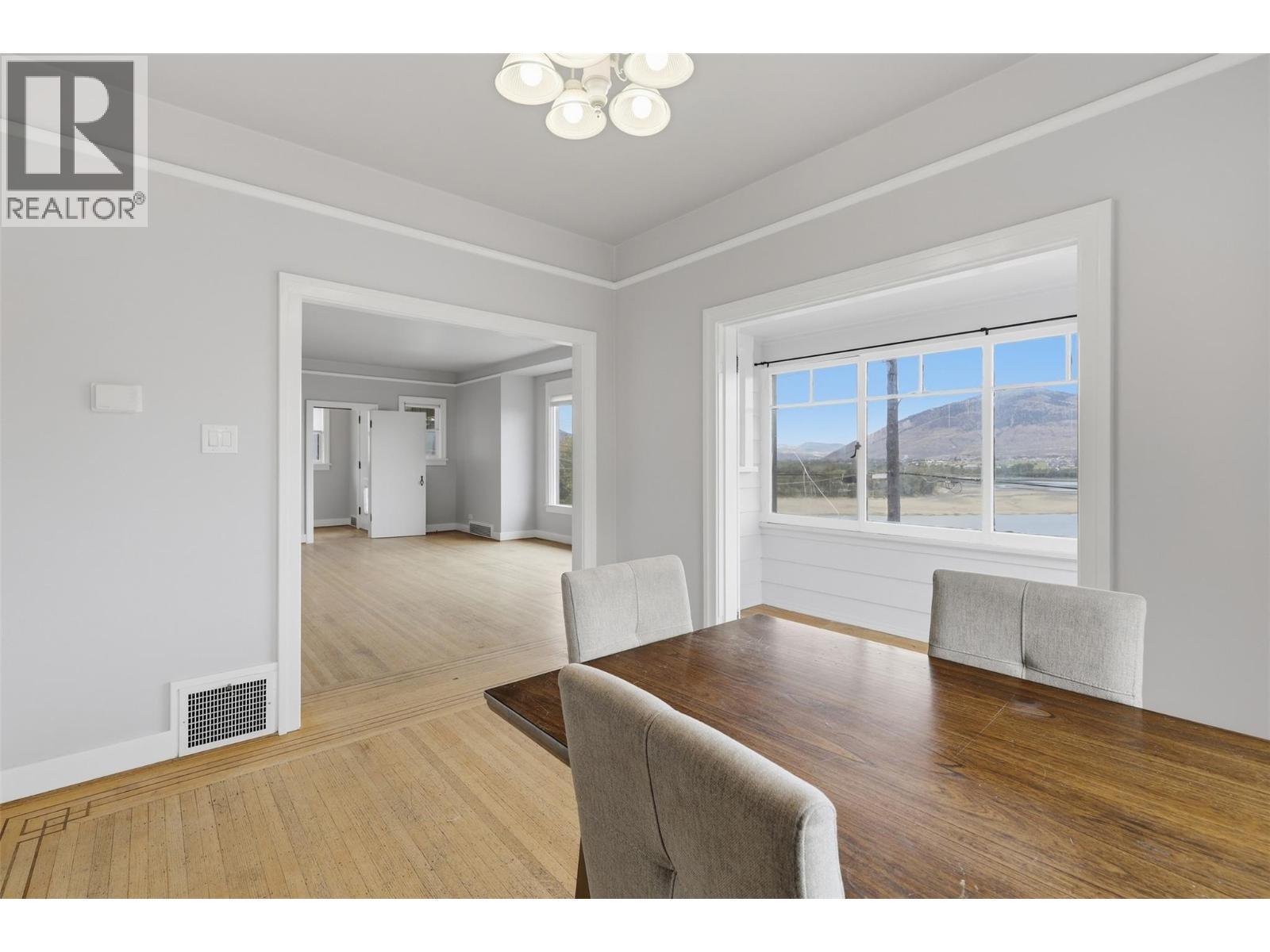 275 SEYMOUR  W Street - Image 22