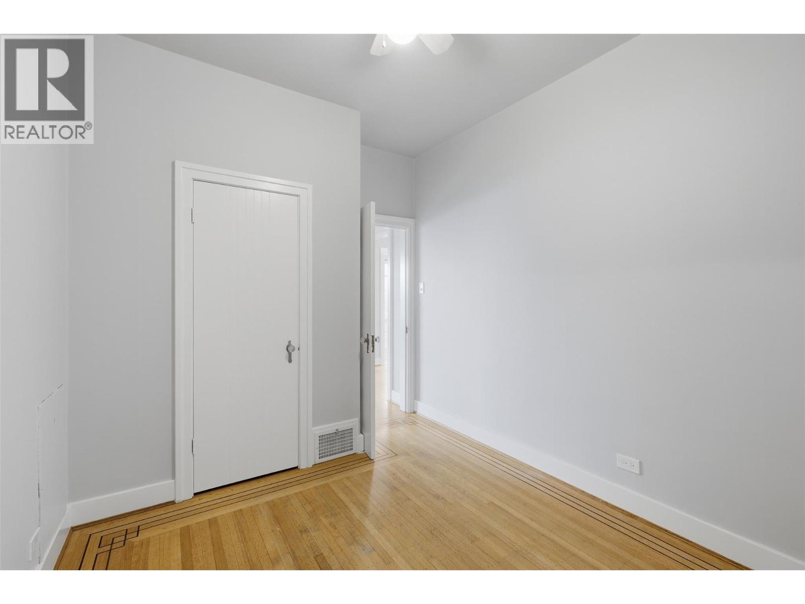 275 SEYMOUR  W Street - Image 19