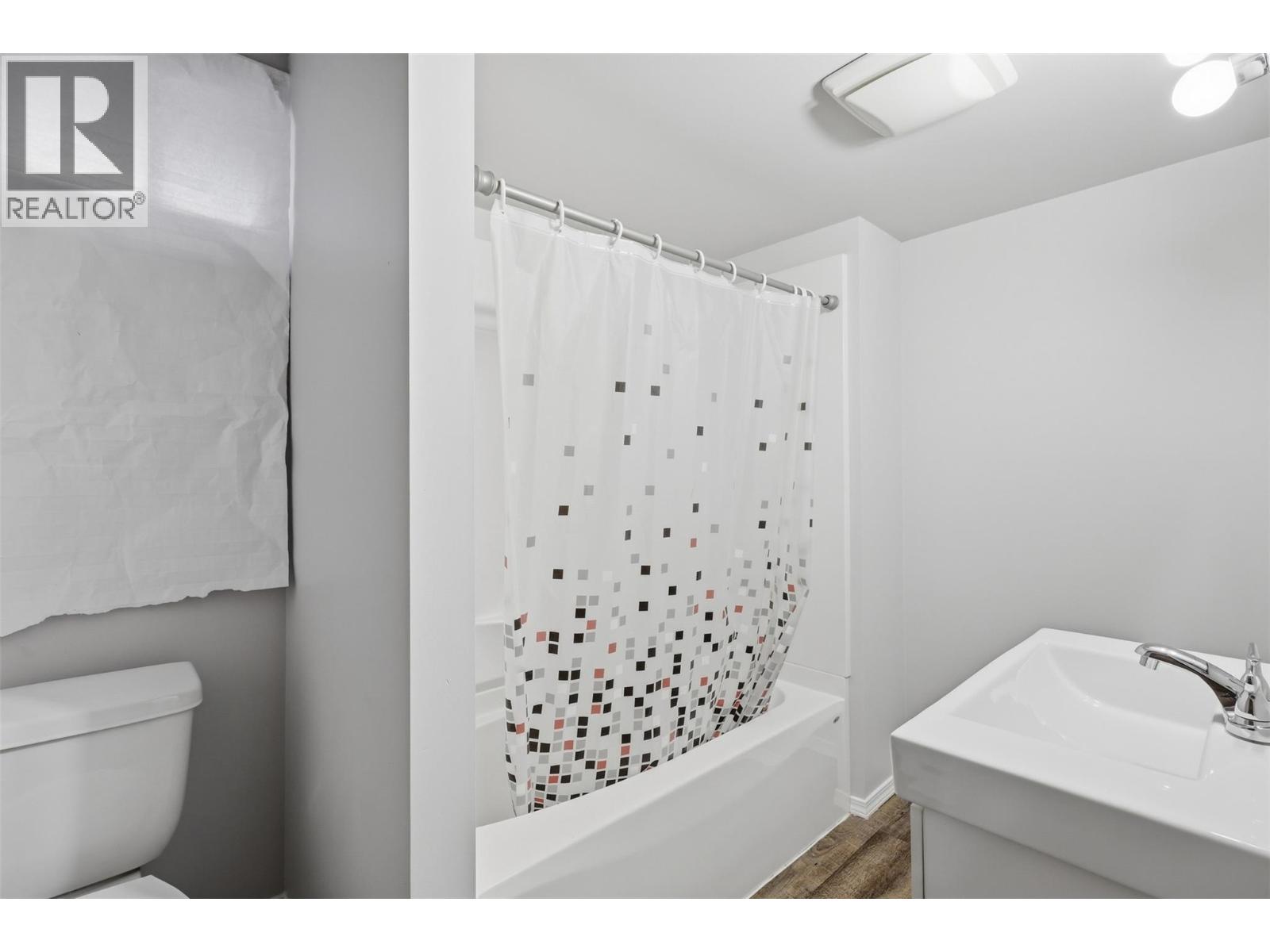 275 SEYMOUR W Street - 31