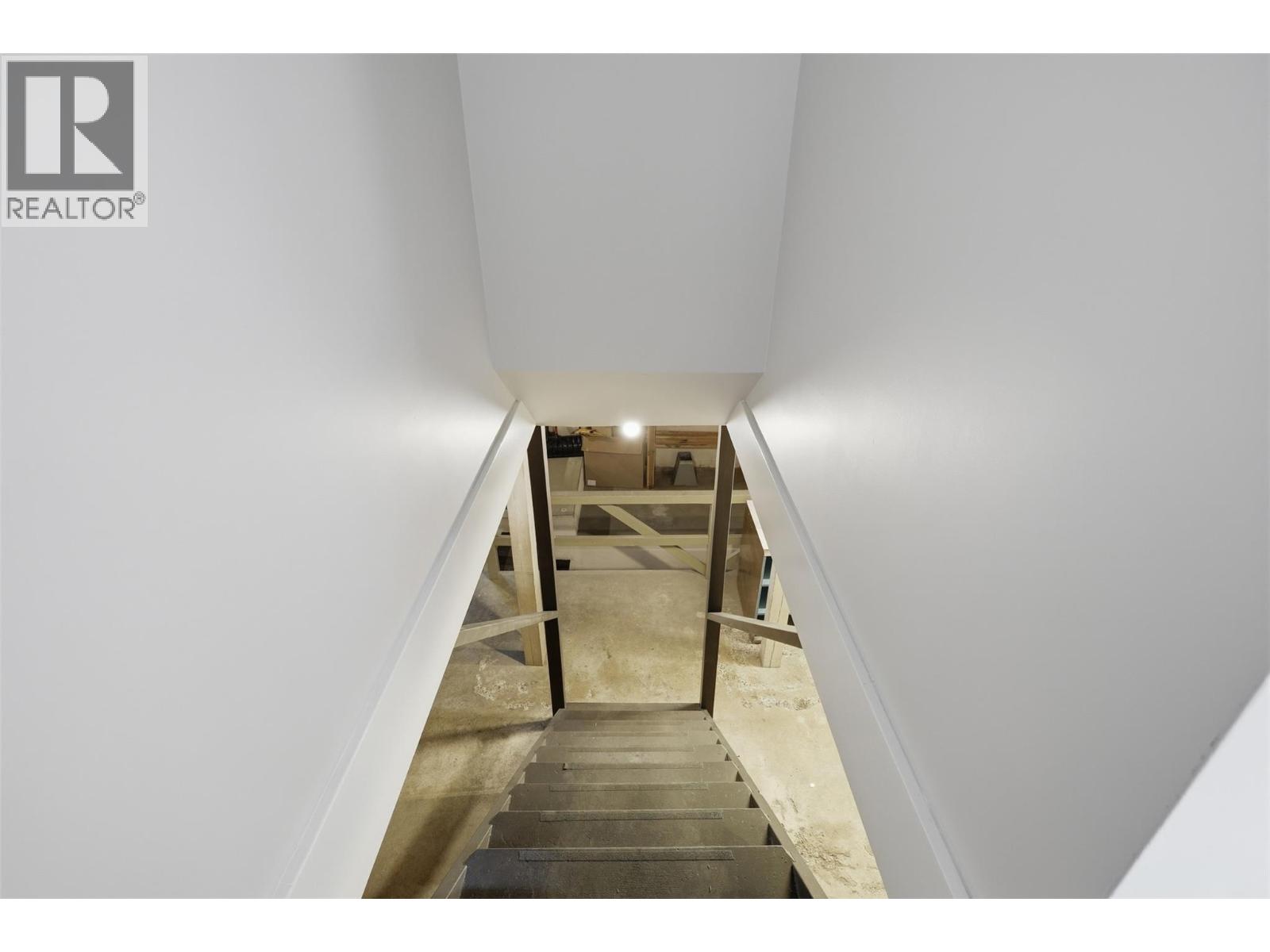 275 SEYMOUR W Street - 29