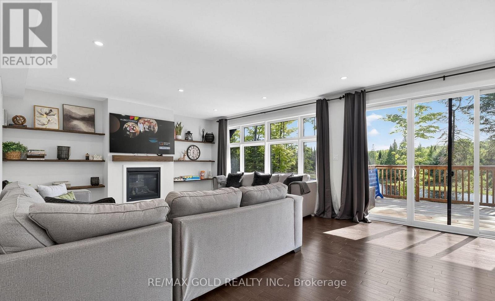 1011 Ridgeline Drive — photo 23