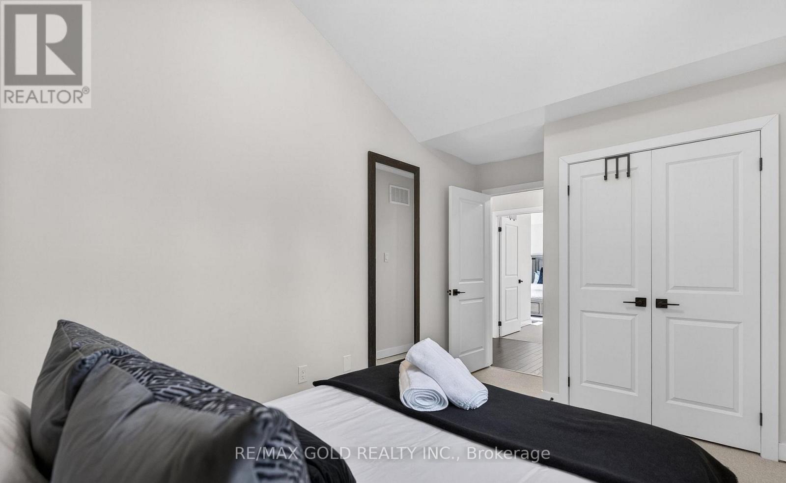 1011 Ridgeline Drive — photo 31