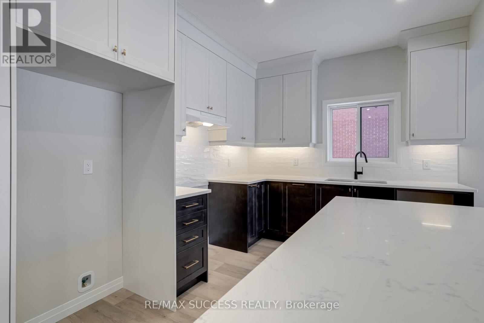 147 SIEBERT AVENUE - 13
