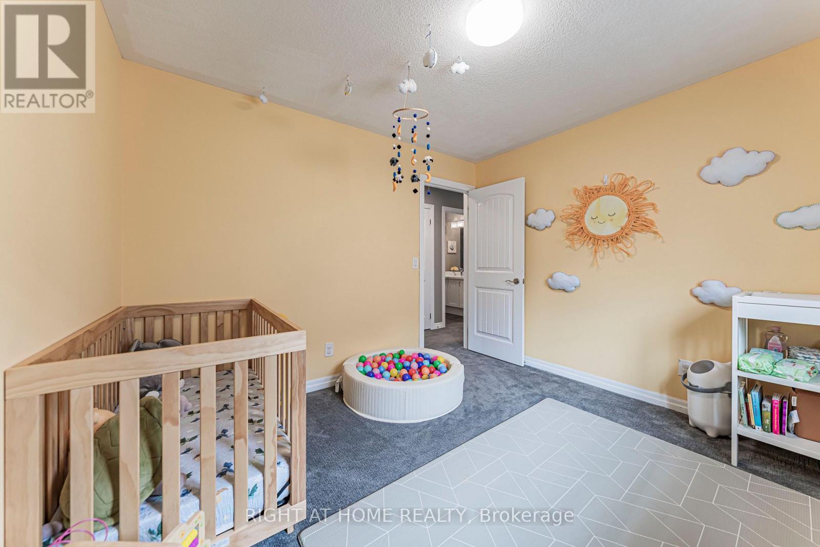 211 Holloway Terrace, Milton, ON photo 28