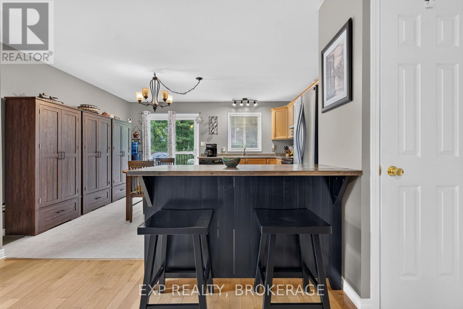 63 SPEERS BOULEVARD, Loyalist (Amherstview) — photo 10