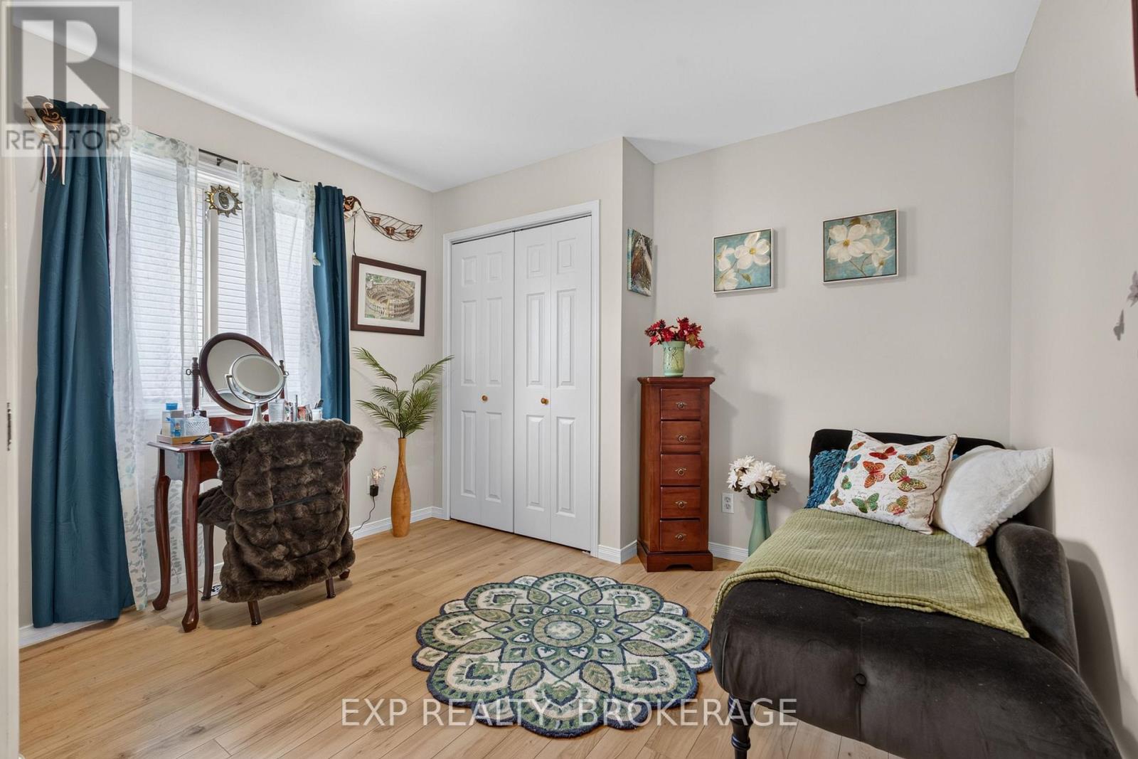 63 SPEERS BOULEVARD - 23
