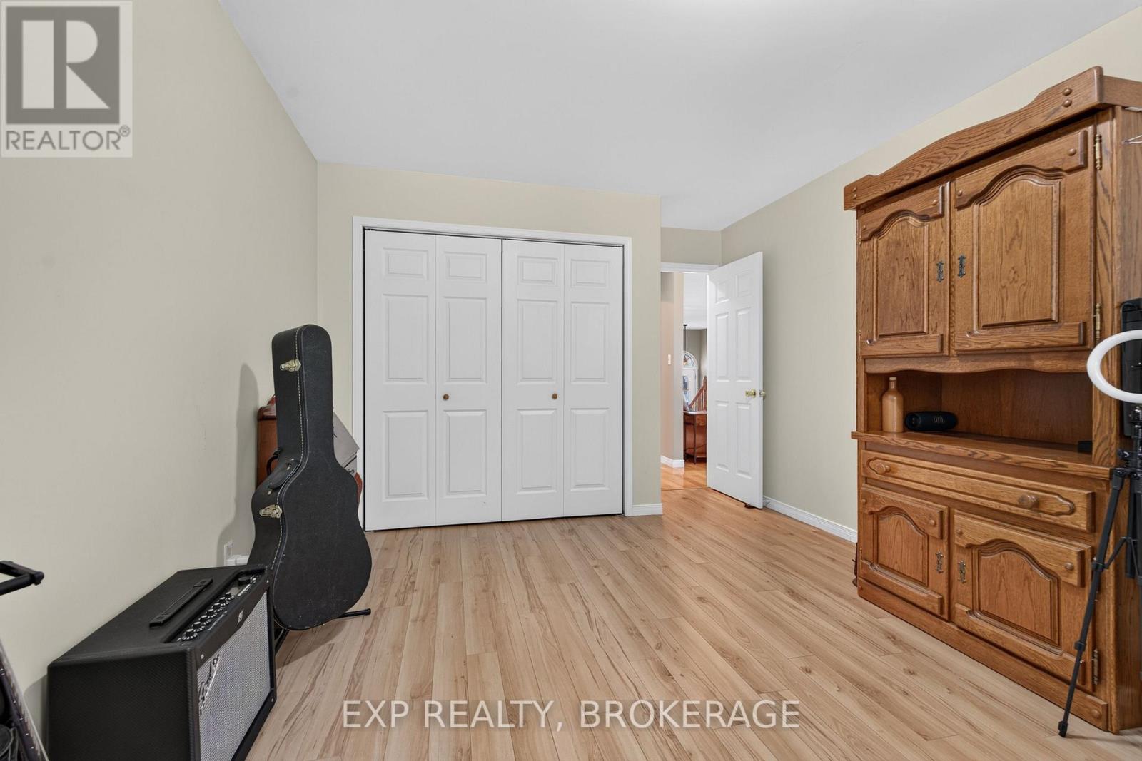 63 SPEERS BOULEVARD - 22