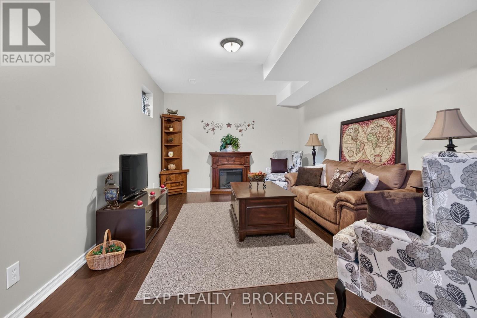 63 SPEERS BOULEVARD - 24