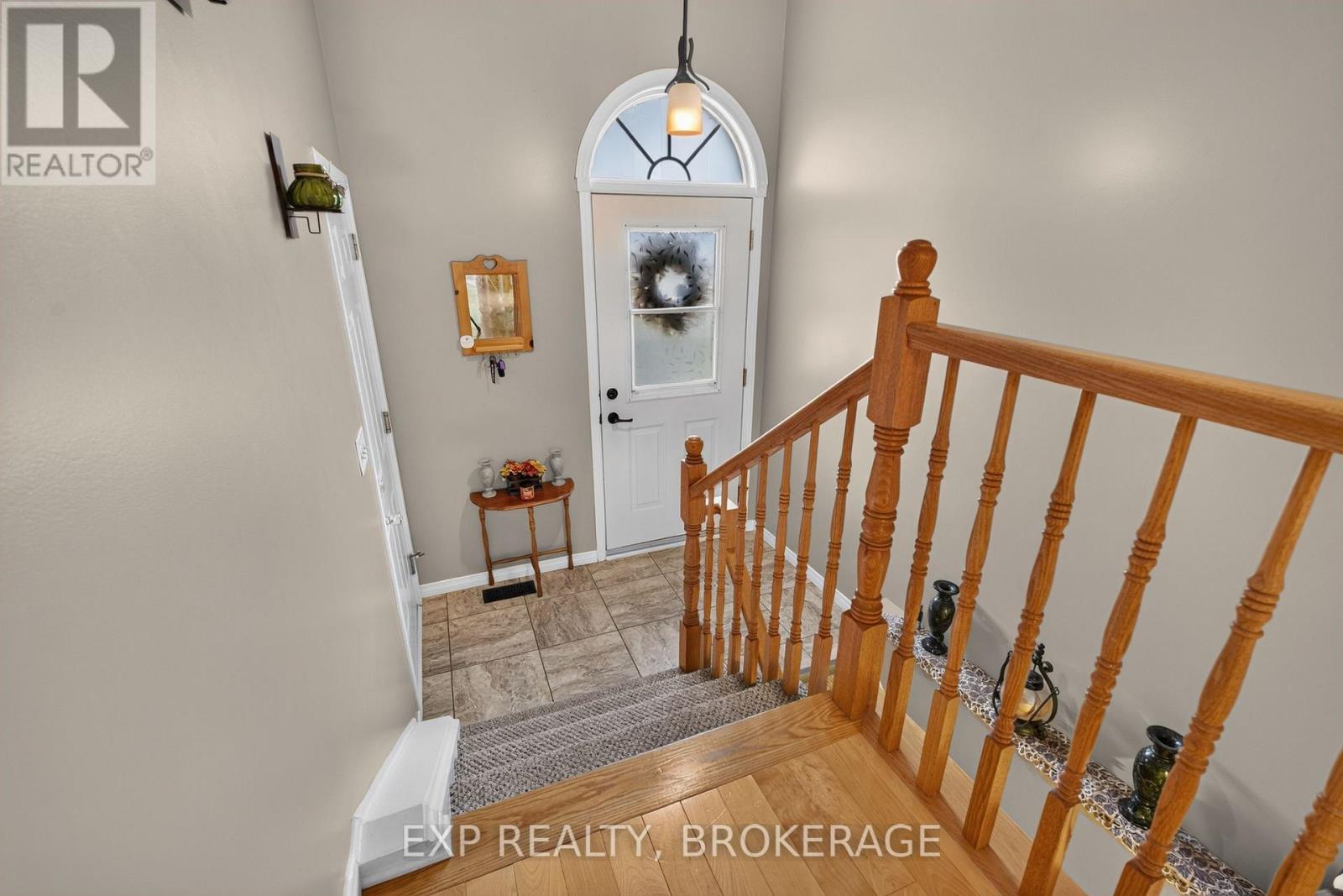63 SPEERS BOULEVARD, Loyalist (Amherstview) — photo 4